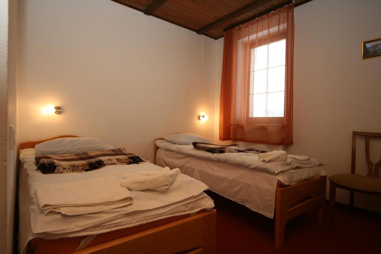 Alpenhof Pansion Hotel Slavske Buitenkant foto