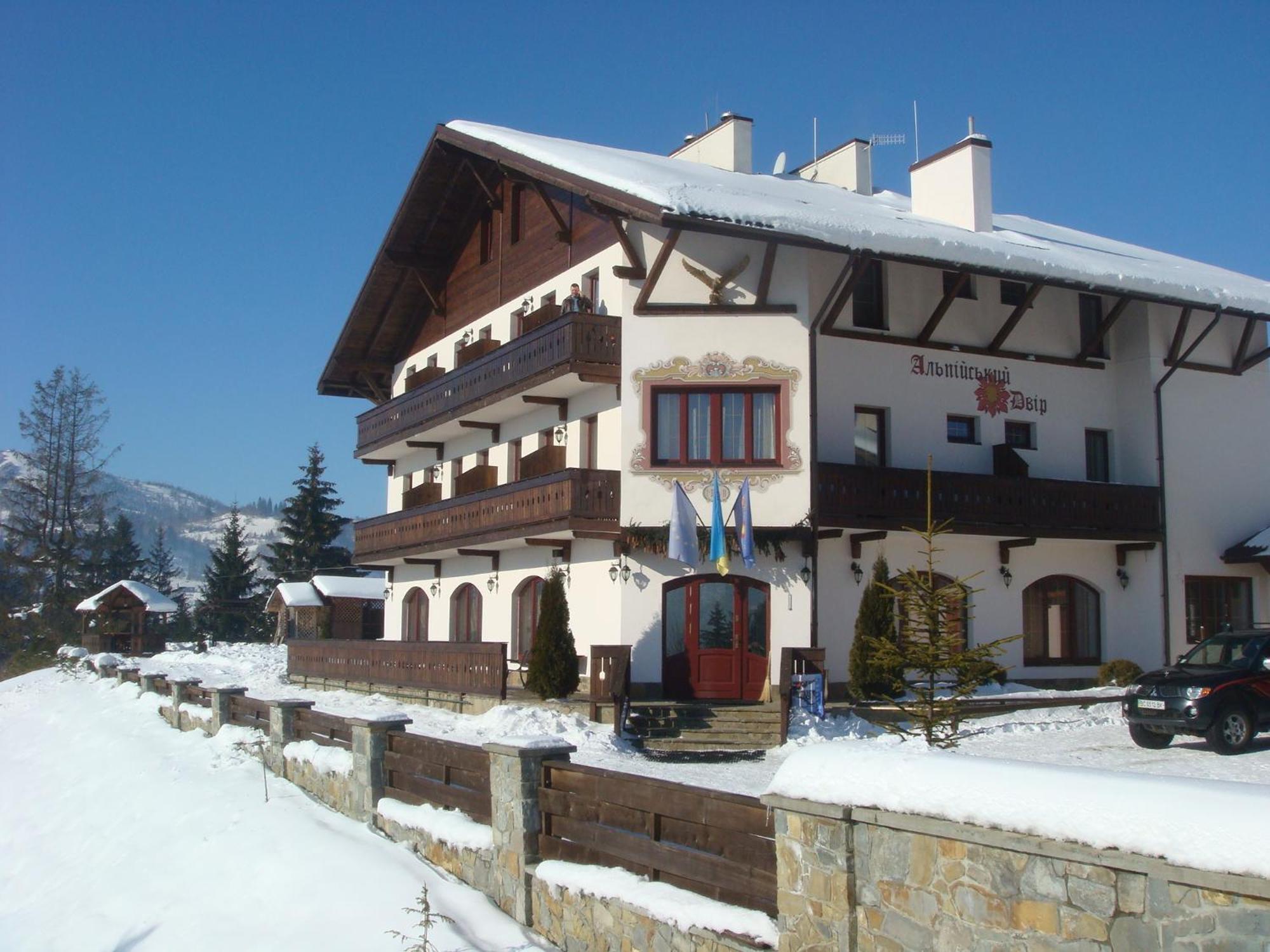Alpenhof Pansion Hotel Slavske Buitenkant foto
